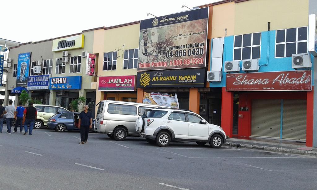 Best Seven Inn Kuah Exterior photo