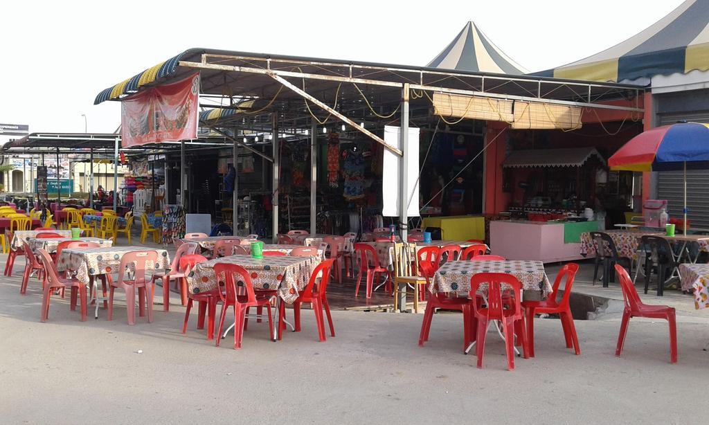 Best Seven Inn Kuah Exterior photo