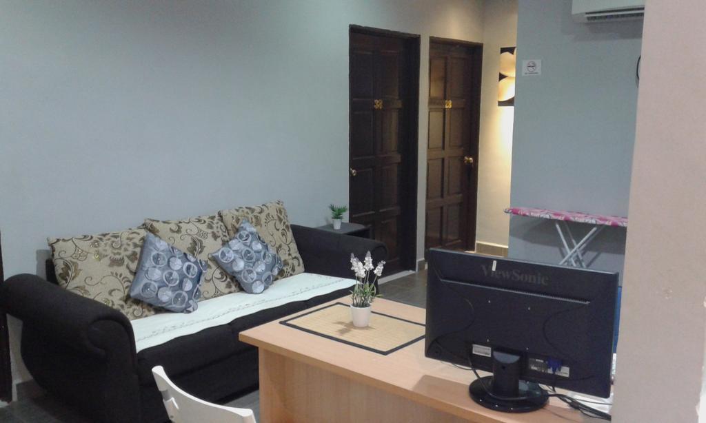 Best Seven Inn Kuah Exterior photo