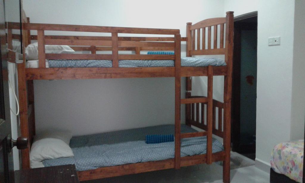 Best Seven Inn Kuah Room photo